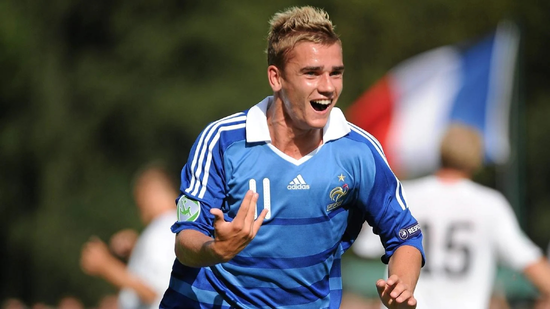 antoine_griezmann_celebrates_scoring_for_france_in_the_2010_finals.jpg